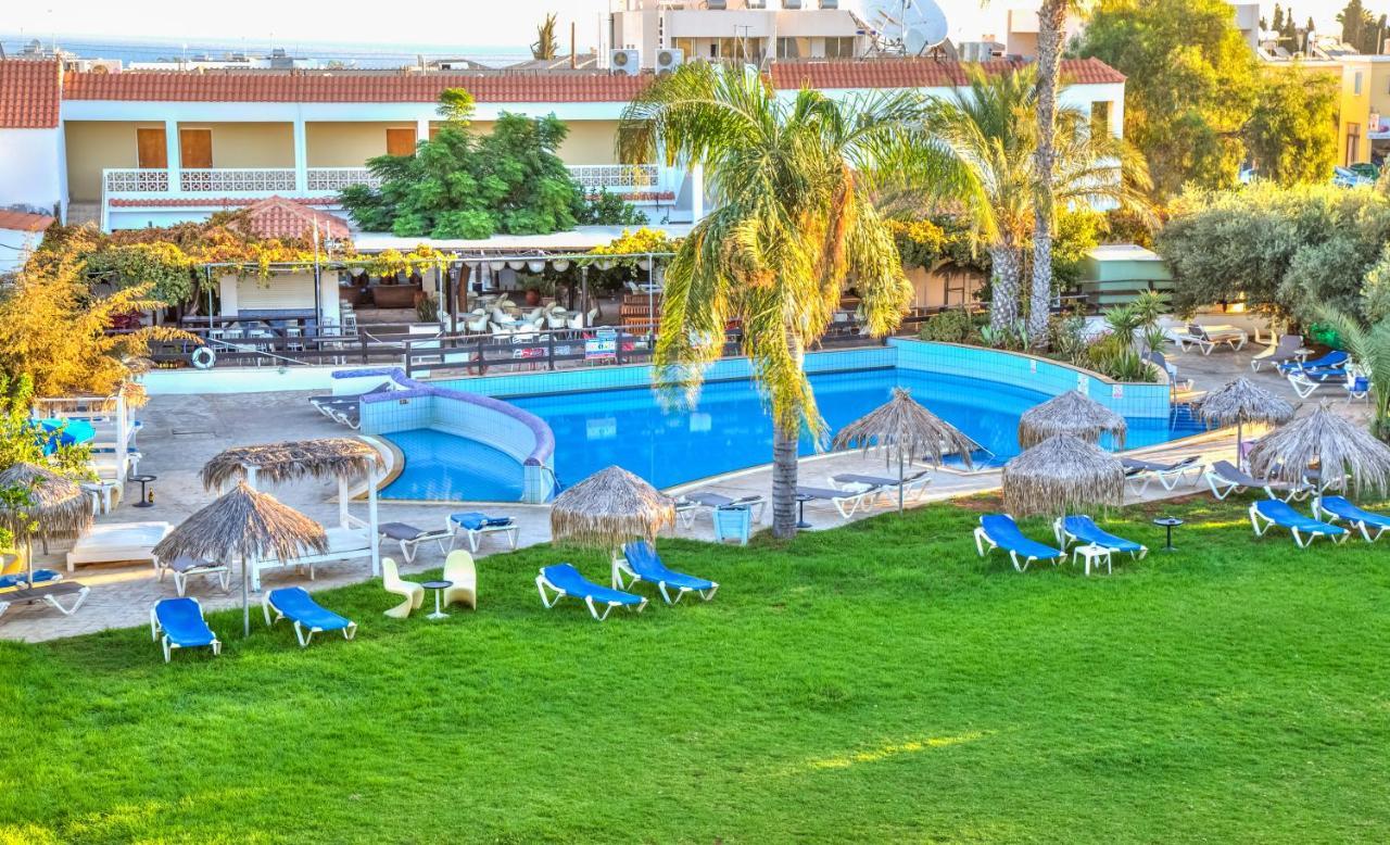 Captain Karas Holidays 3* Protaras