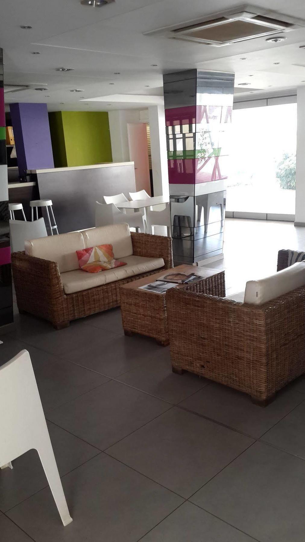 Captain Karas Holidays Hotel de apartamente 3*